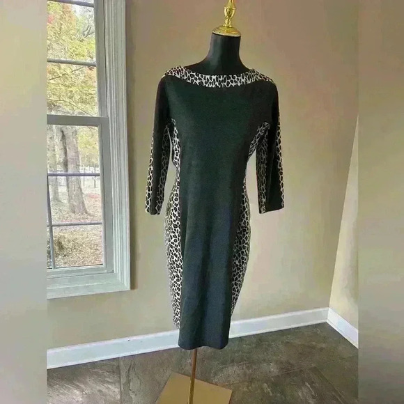 Boutique Animal Print Knot Dress Size 10 - Picture 1 of 5
